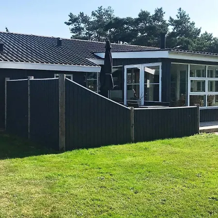 Three-bedroom Holiday In 21 Semesterbostad *